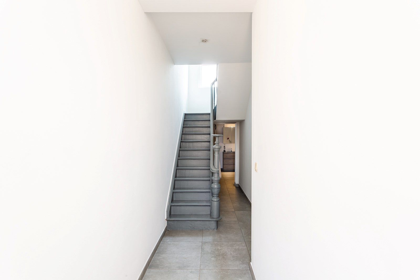 Gerenoveerde woning met 4 slaapkamers foto 14