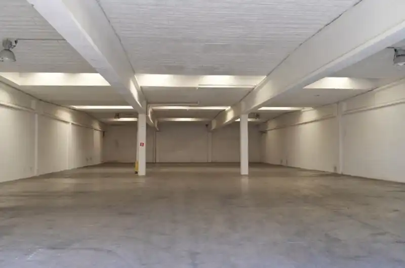 Magazijn te huur foto {{pictureIndex}}