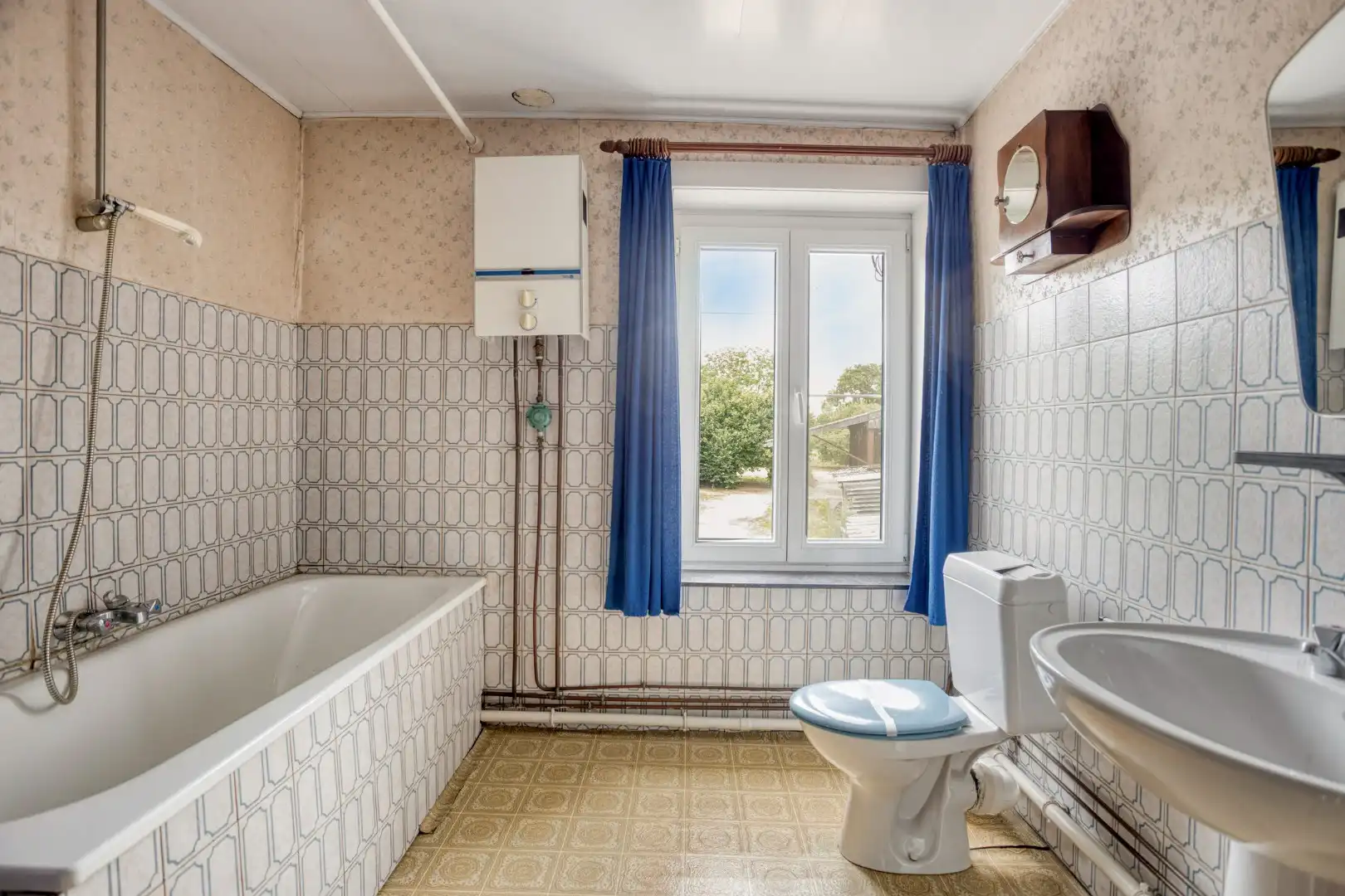 Hoevewoning met binnenkoer en grote opslagruimte te Heers-Vechmaal foto 18