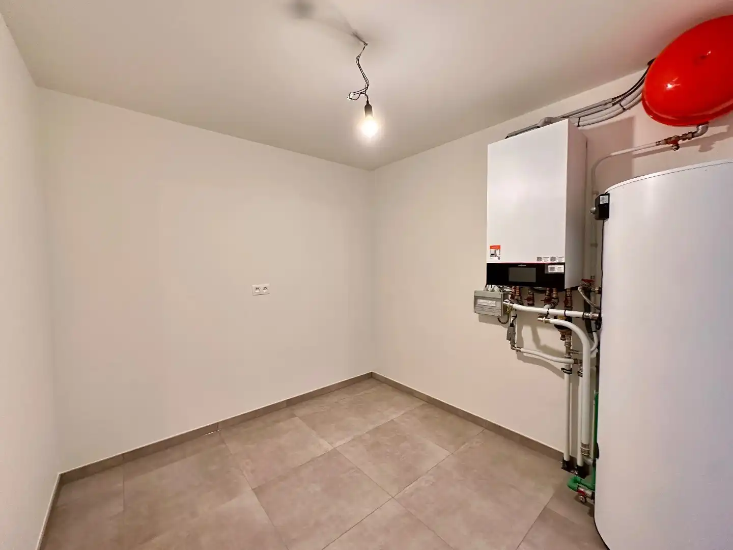 Te huur: prachtige nieuwbouwwoning in groene omgeving te Voeren foto 10