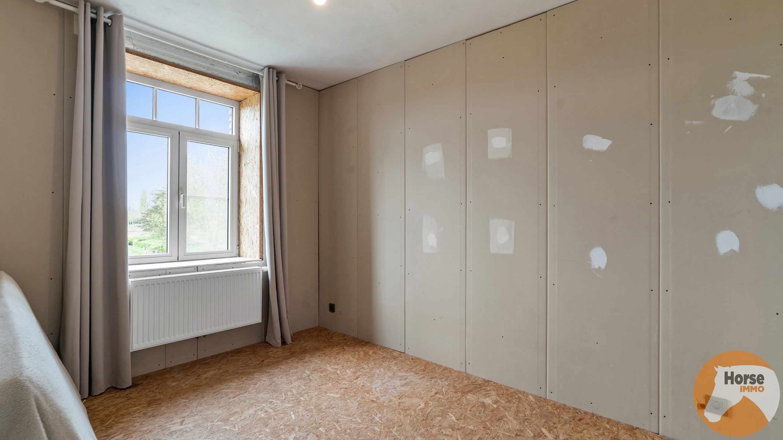  MERCHTEM - Deels gerenoveerde hoeve met stallen op 3,5Ha foto 16