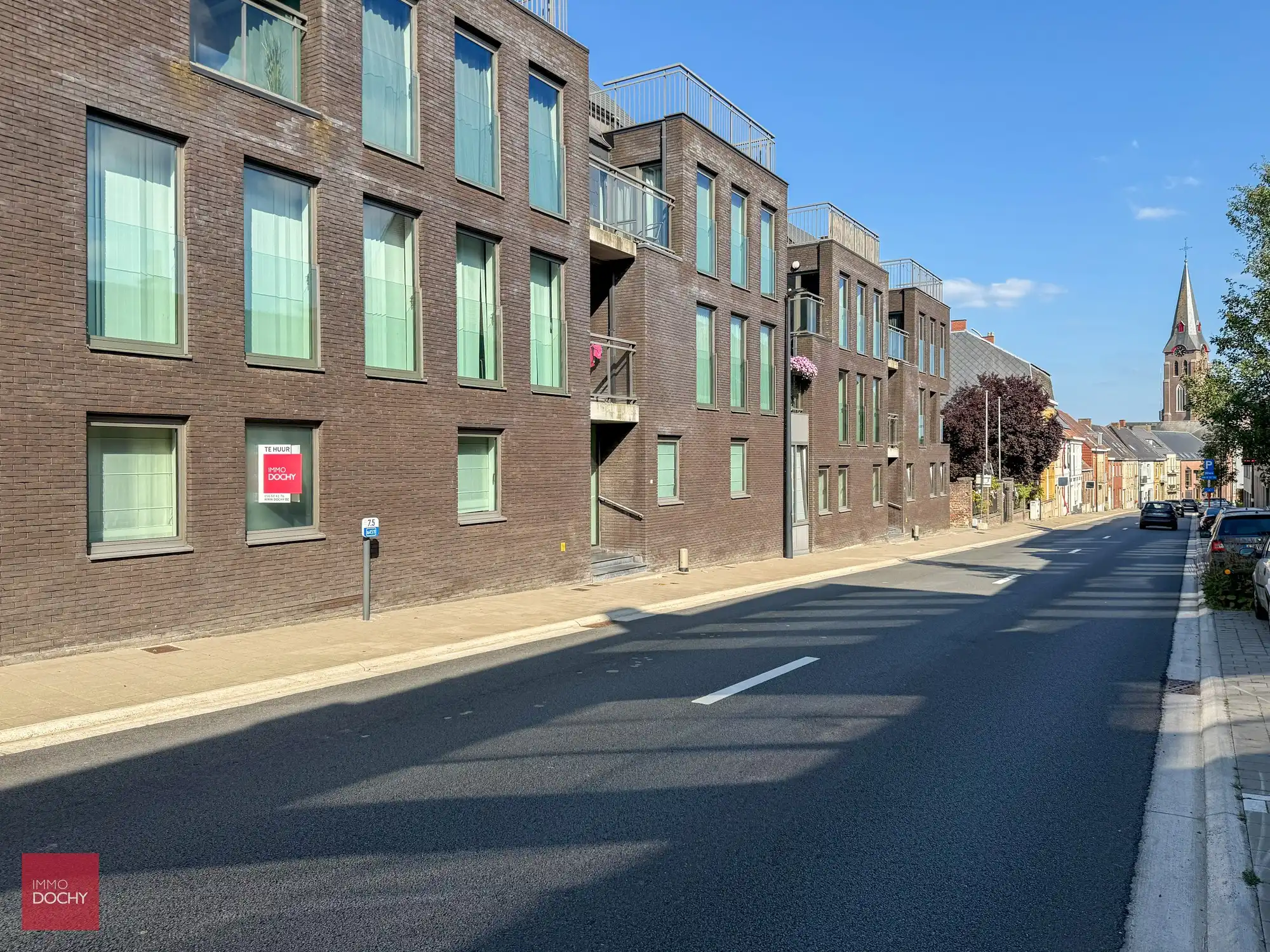 Mooi instapklaar gelijkvloers appartement met tuin en garage in centrum | Churchillstraat foto 2