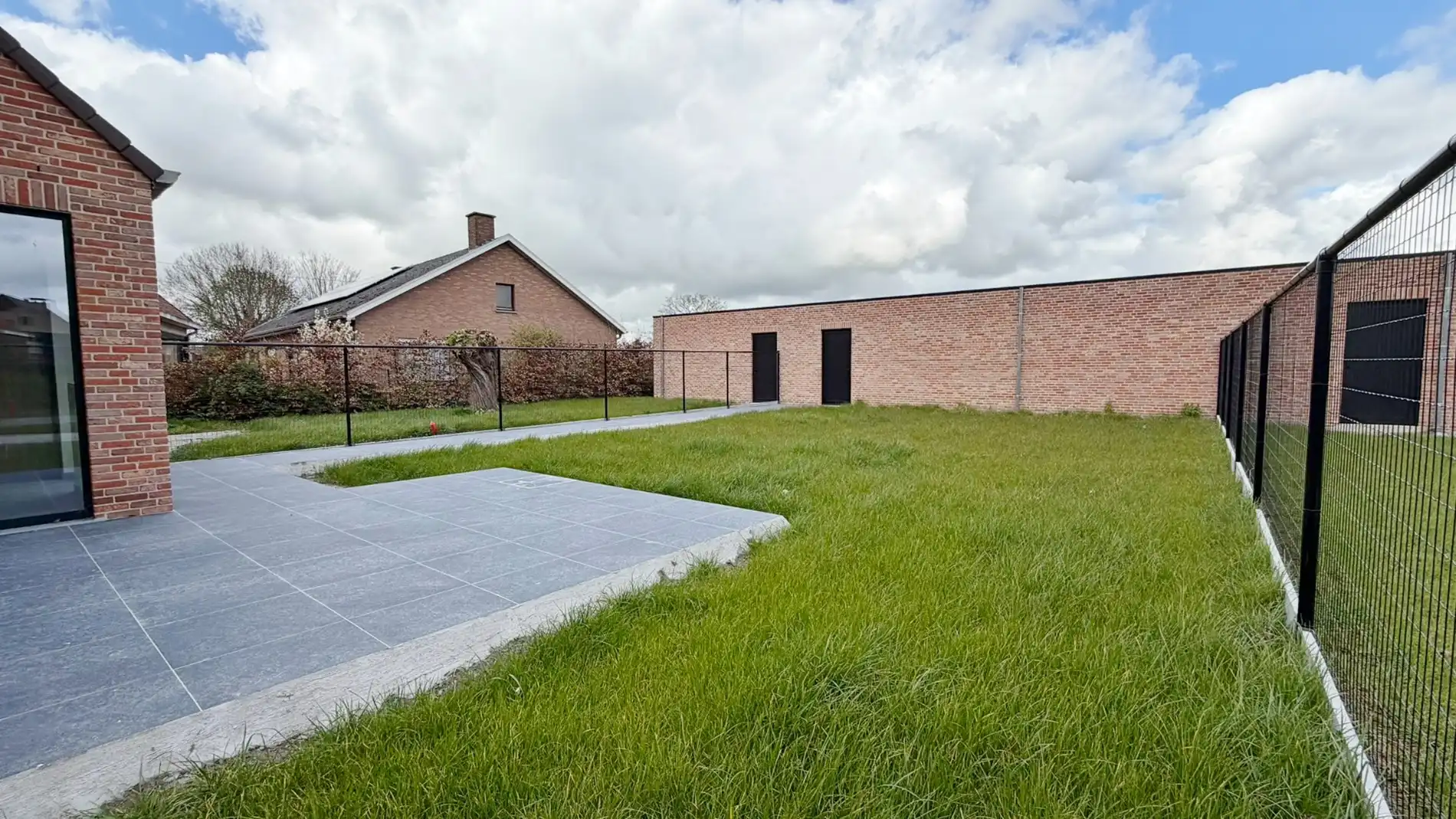 Halfopen karaktervolle nieuwbouwwoningen met tuin en dubbele garage te Elverdinge foto 24