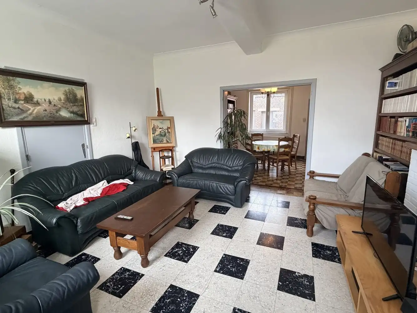 Rustig gelegen, ruime gezinswoning met groot potentieel foto 7