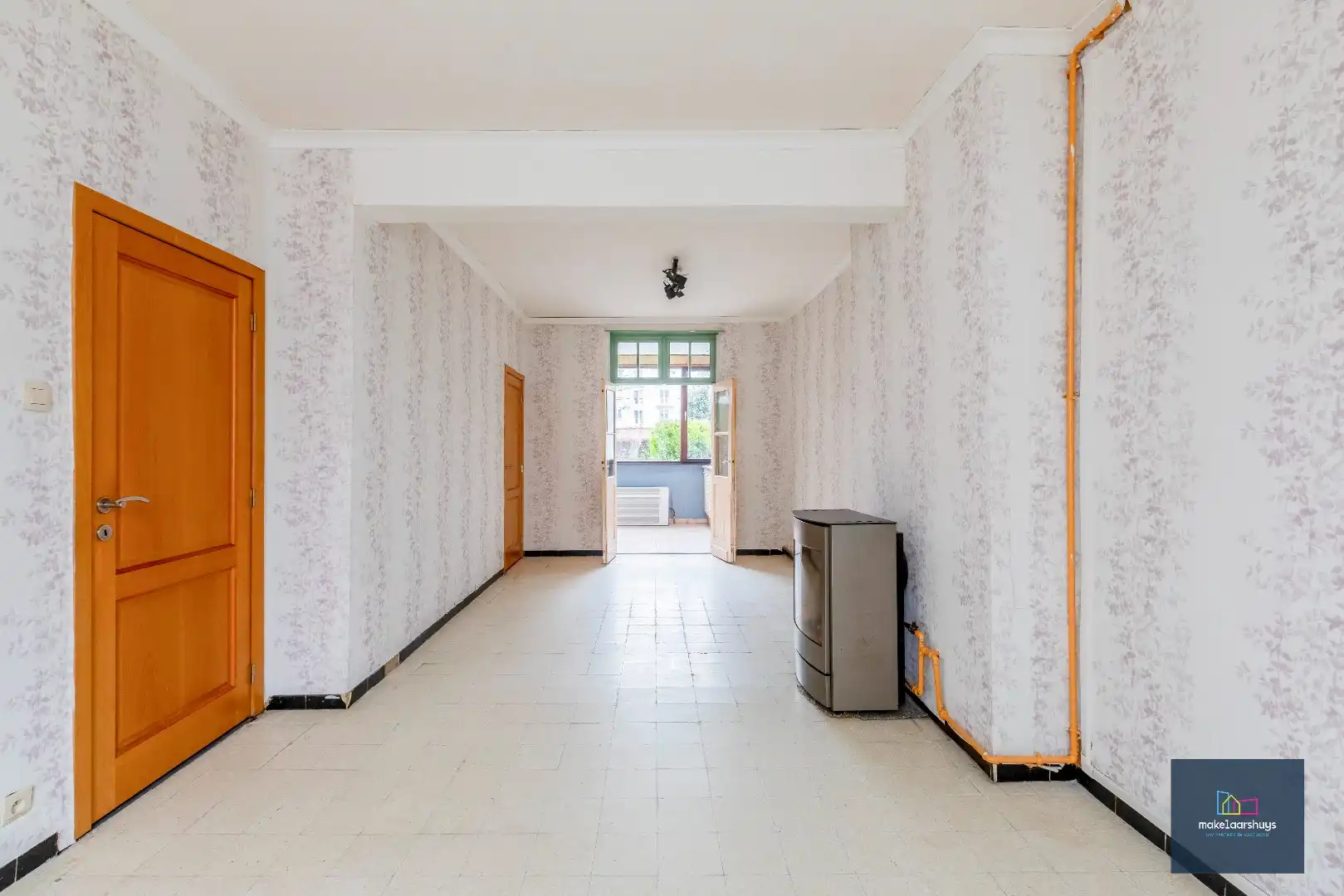 TOPLIGGING : te renoveren woning nabij Gent Sint-Pieters  foto 3