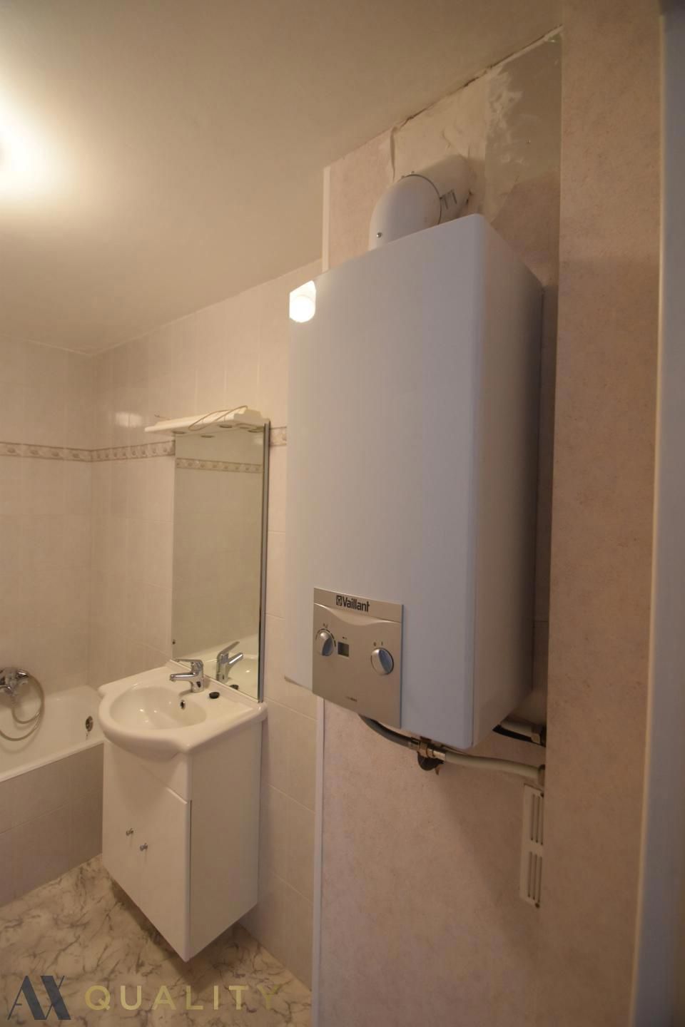 Centraal gelegen 2 slpk-appt (85 m²) met terras! Mogl. tot huren van een garage foto 9