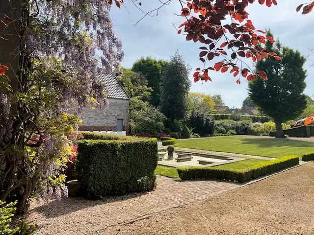 Interbellum villa in Bree centrum foto 39