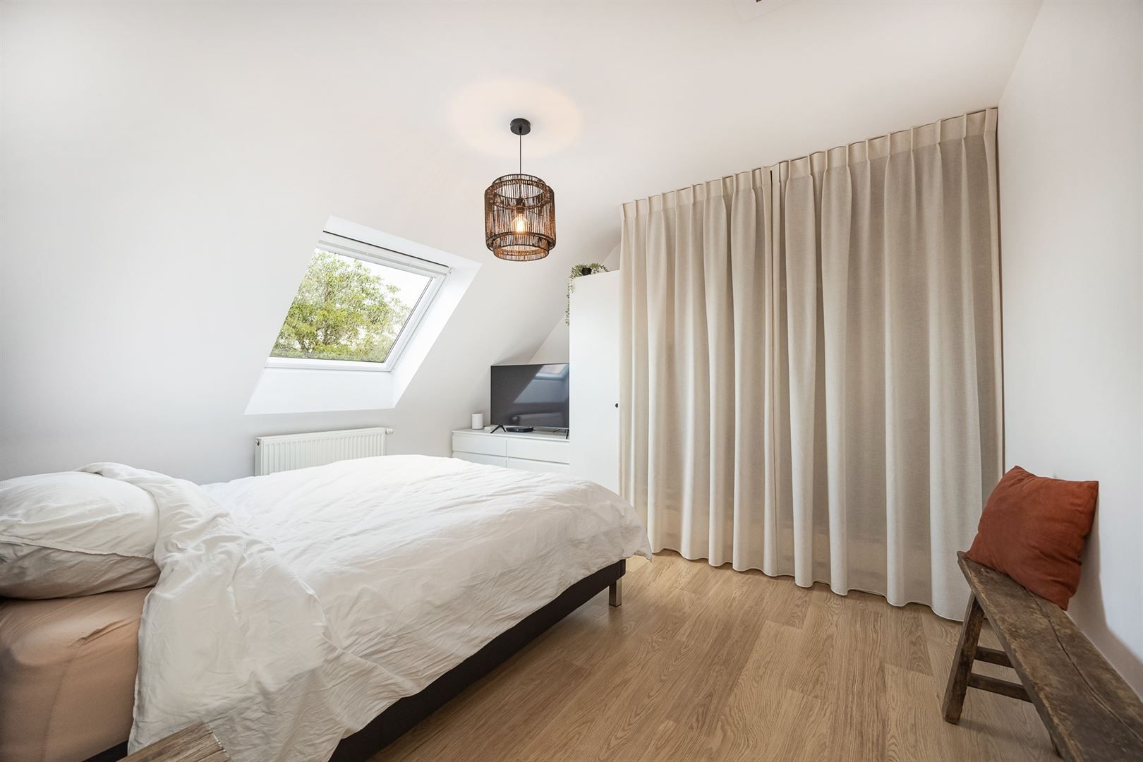 Instapklare woning met tuin en garage! foto 17