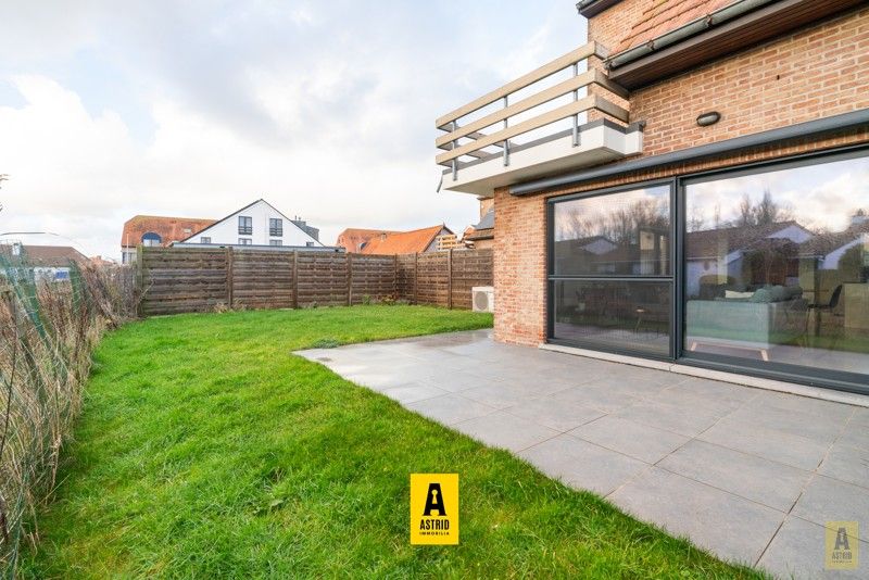 Zonnige vakantiewoning met tuin en garage! foto {{pictureIndex}}
