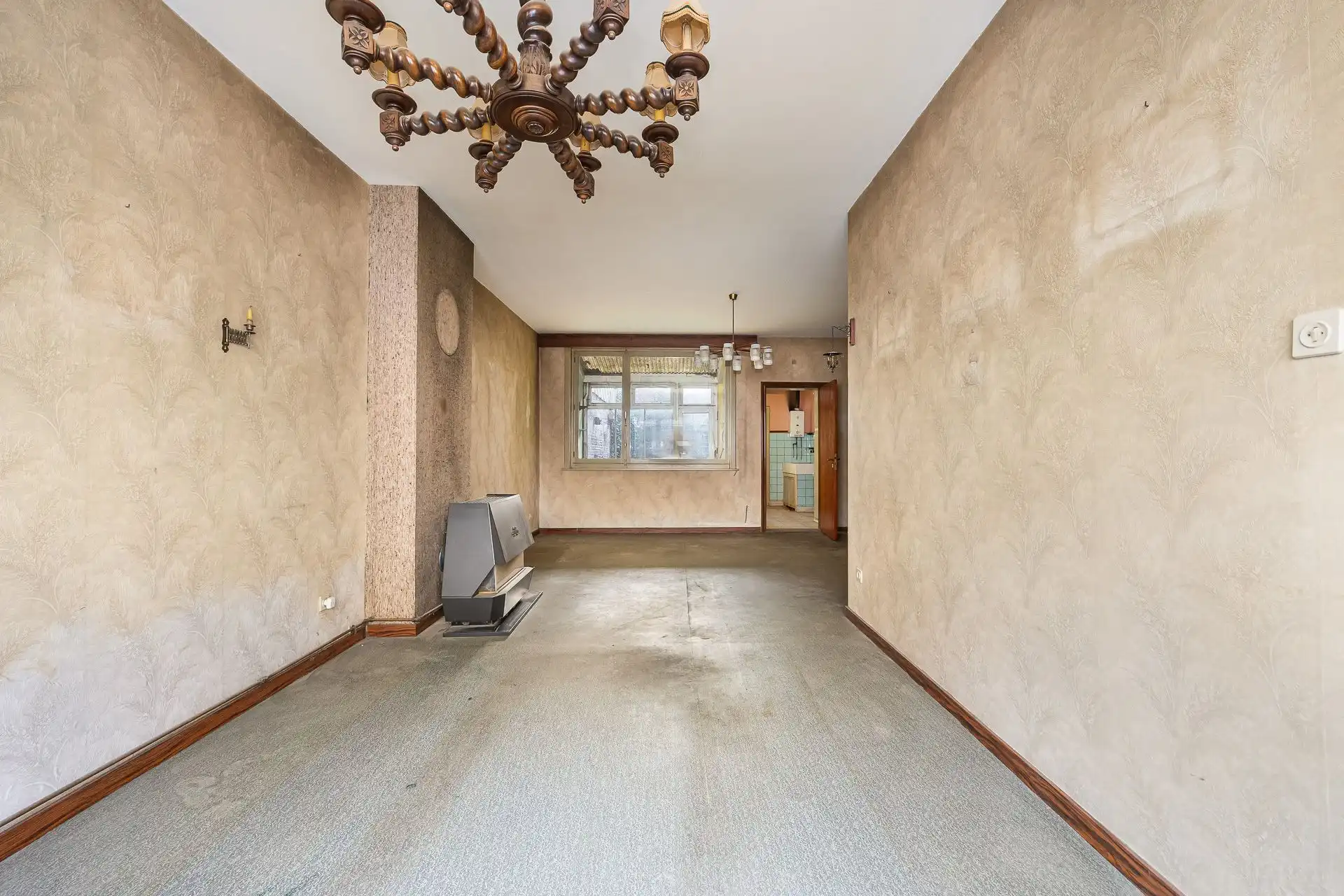 Te renoveren eengezinswoning met 2 slaapkamers en stadstuin foto 5