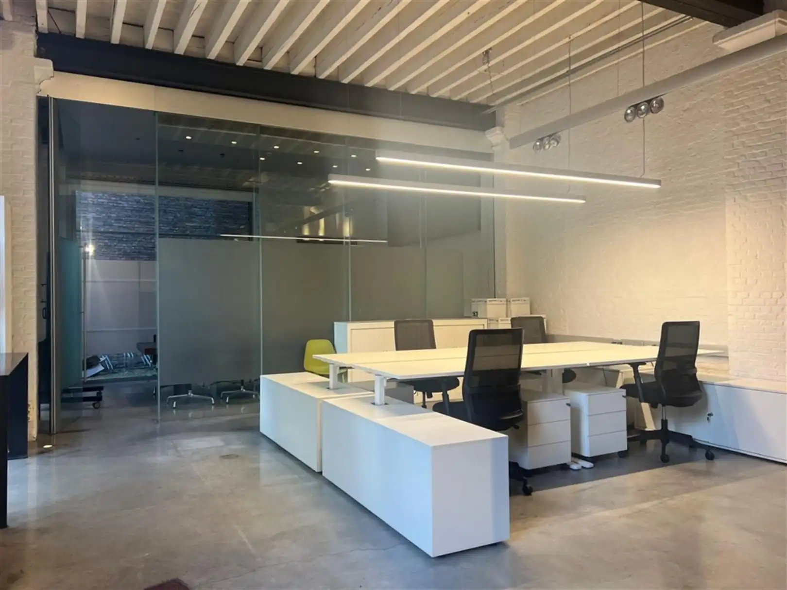 Loftkantoren in gerenoveerd pakhuis aan het Eilandje foto 3