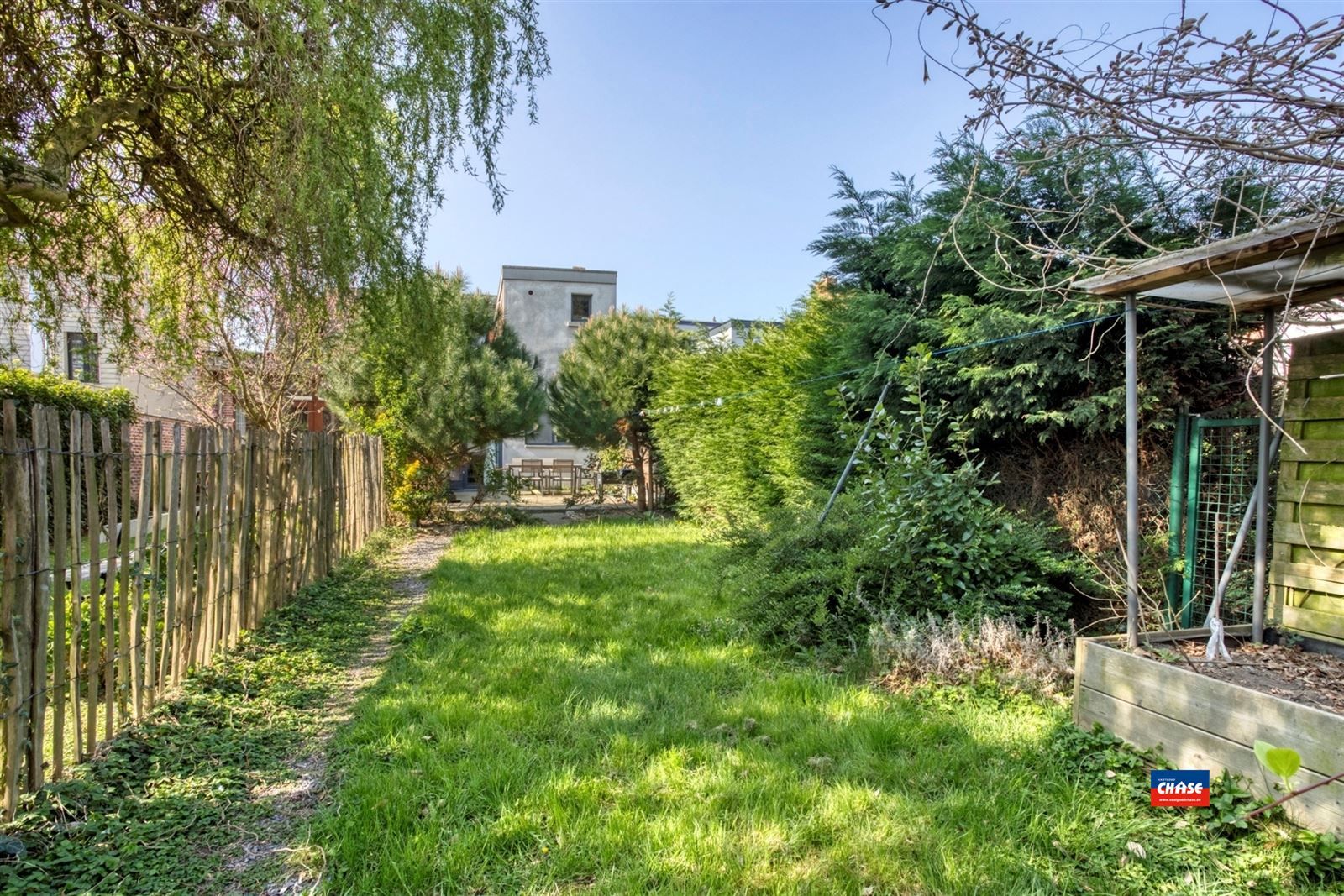 Recent gerenoveerde woning met 3 slaapkamers en tuin foto 9