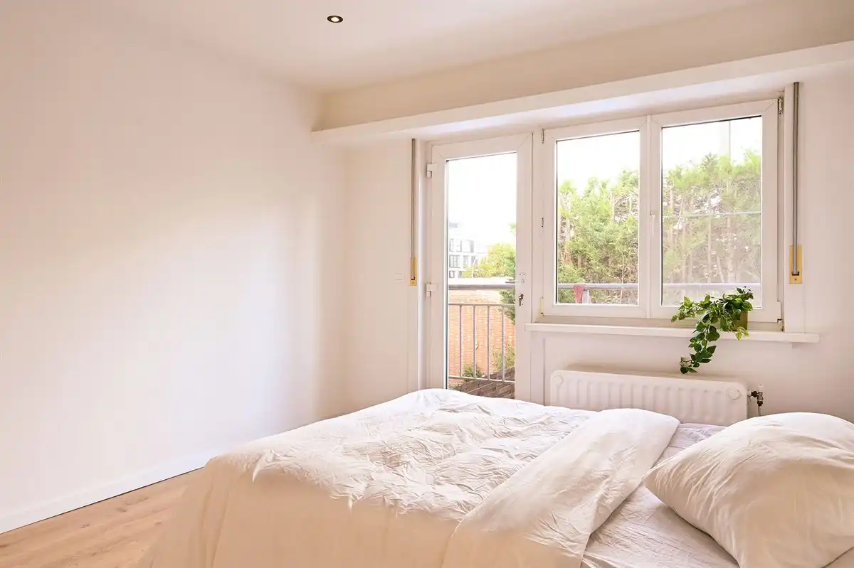 Lichtrijk hoekappartement in hartje Brasschaat foto 14