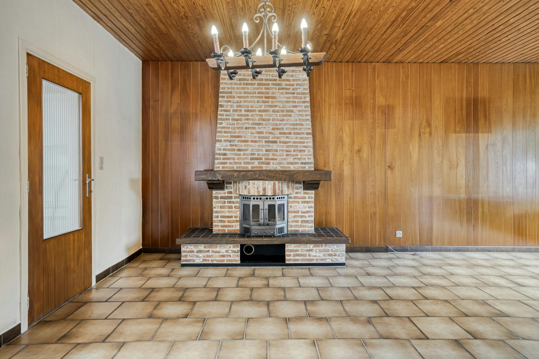 Te renoveren huis op het Berkenveldplein in Wilrijk foto 4
