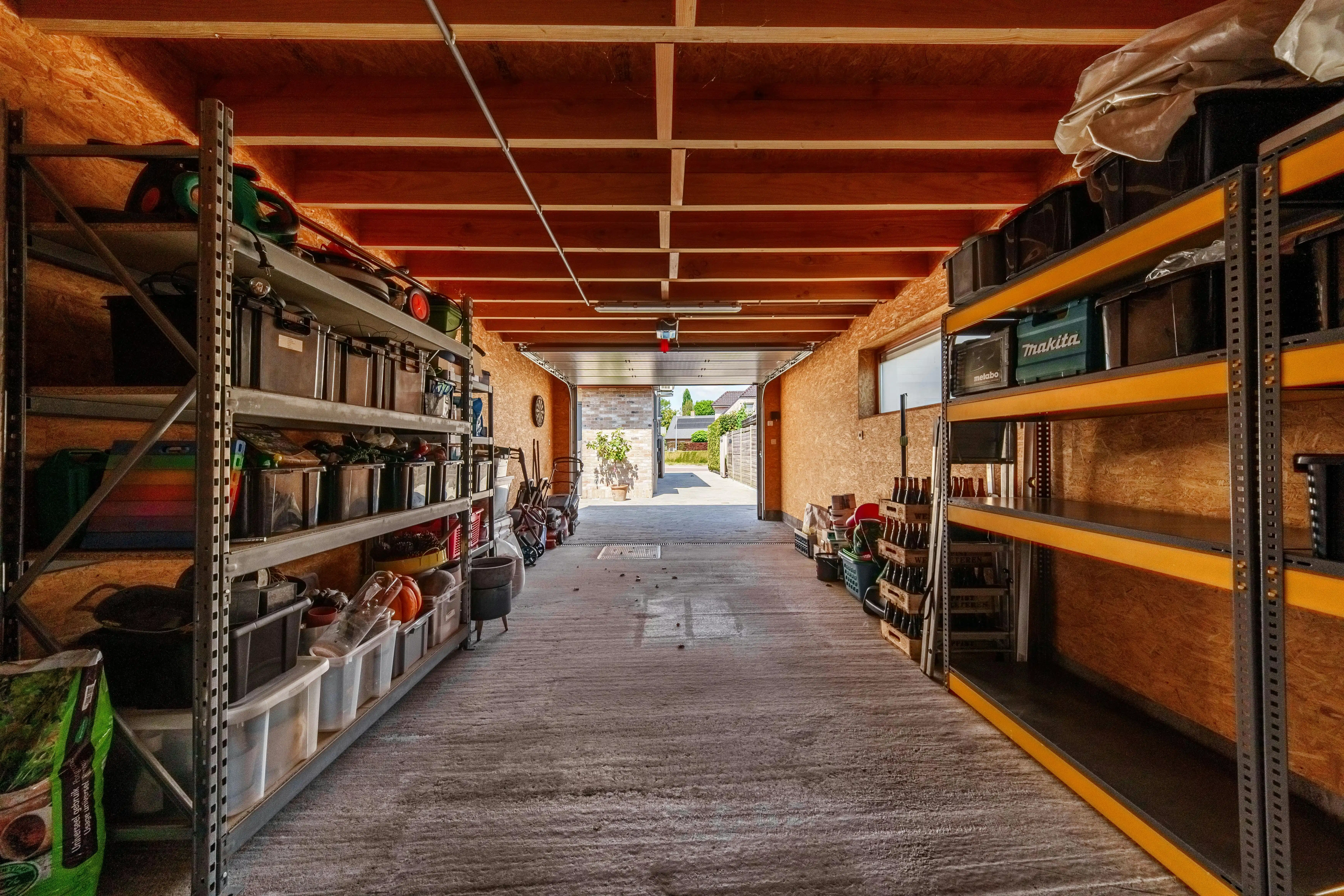 Uitstekend onderhouden villa te koop in Proones foto 26