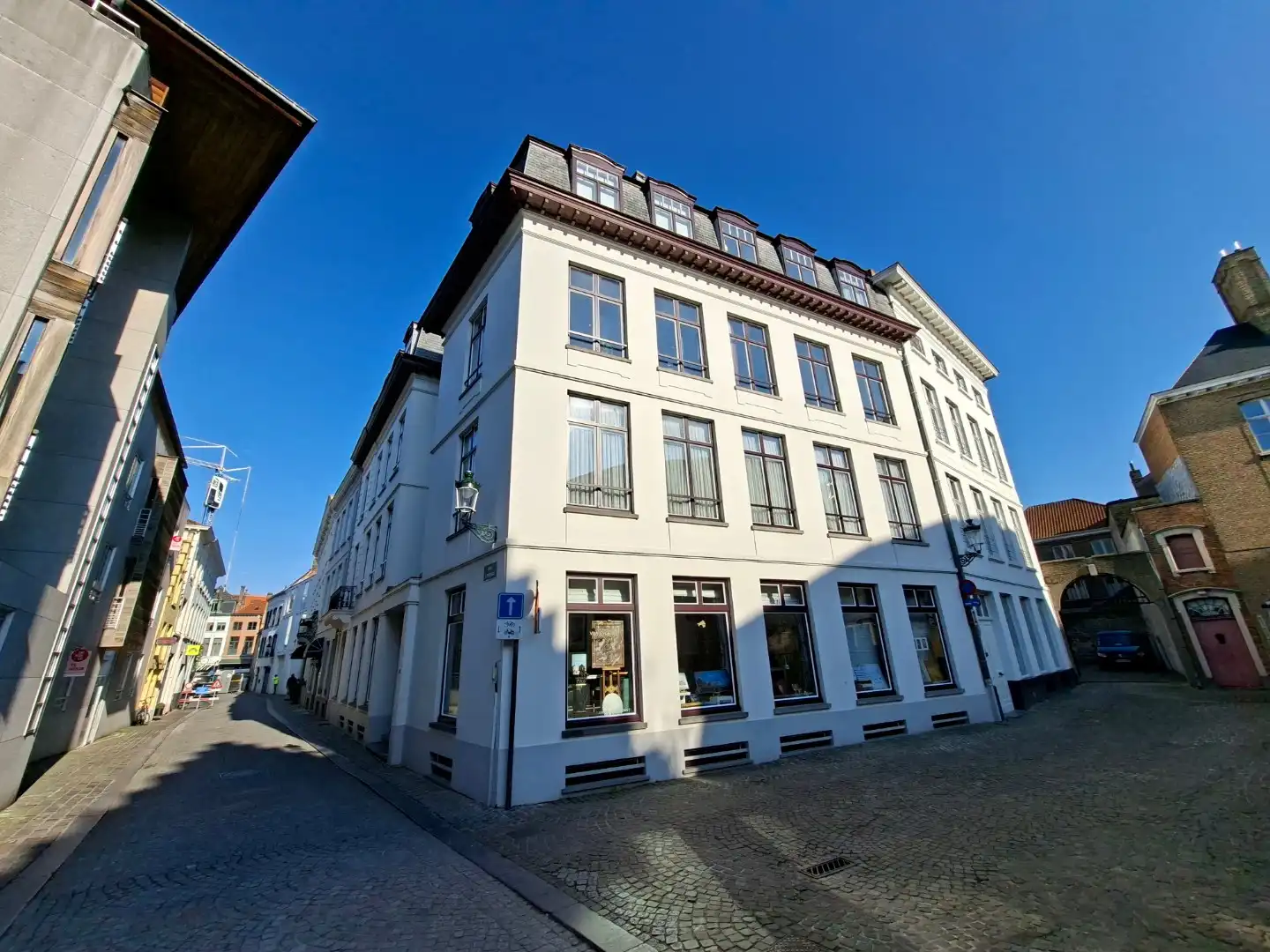 Ruim appartement nabij de Markt foto {{pictureIndex}}