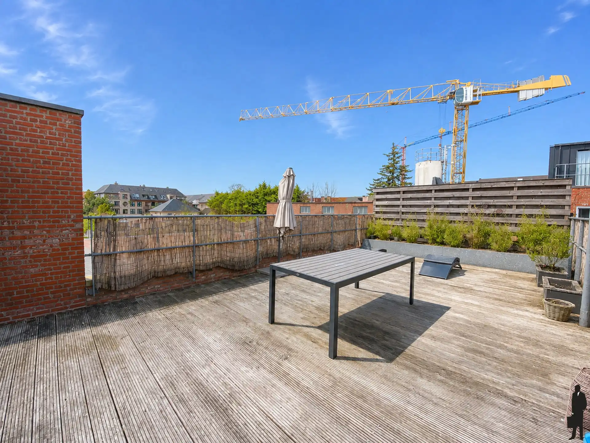 Duplexappartement met prachtig terras (40m²!) gelegen in centrum van Hoogstraten in schitterend monumentaal pand "Residentie De Rijkswacht". foto 4