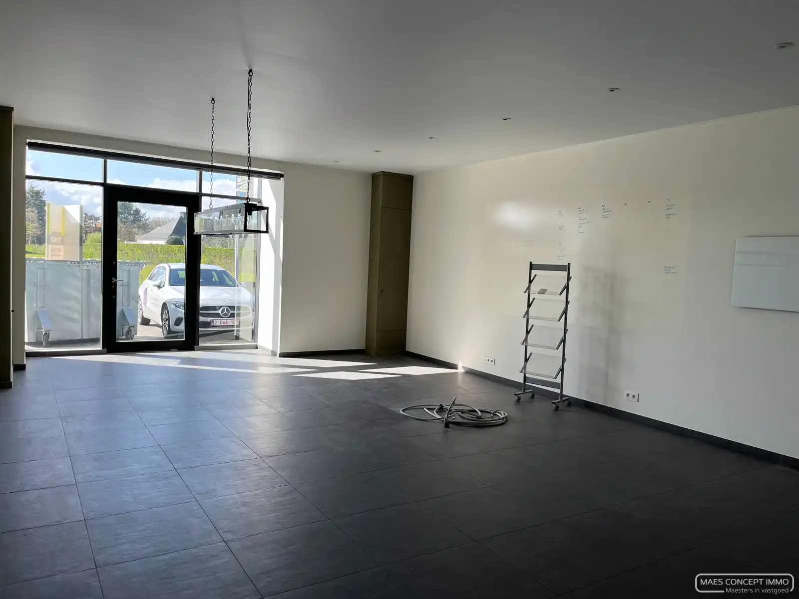 Kantoorruimte met toilet  (77m²) te huur te Deerlijk foto 3