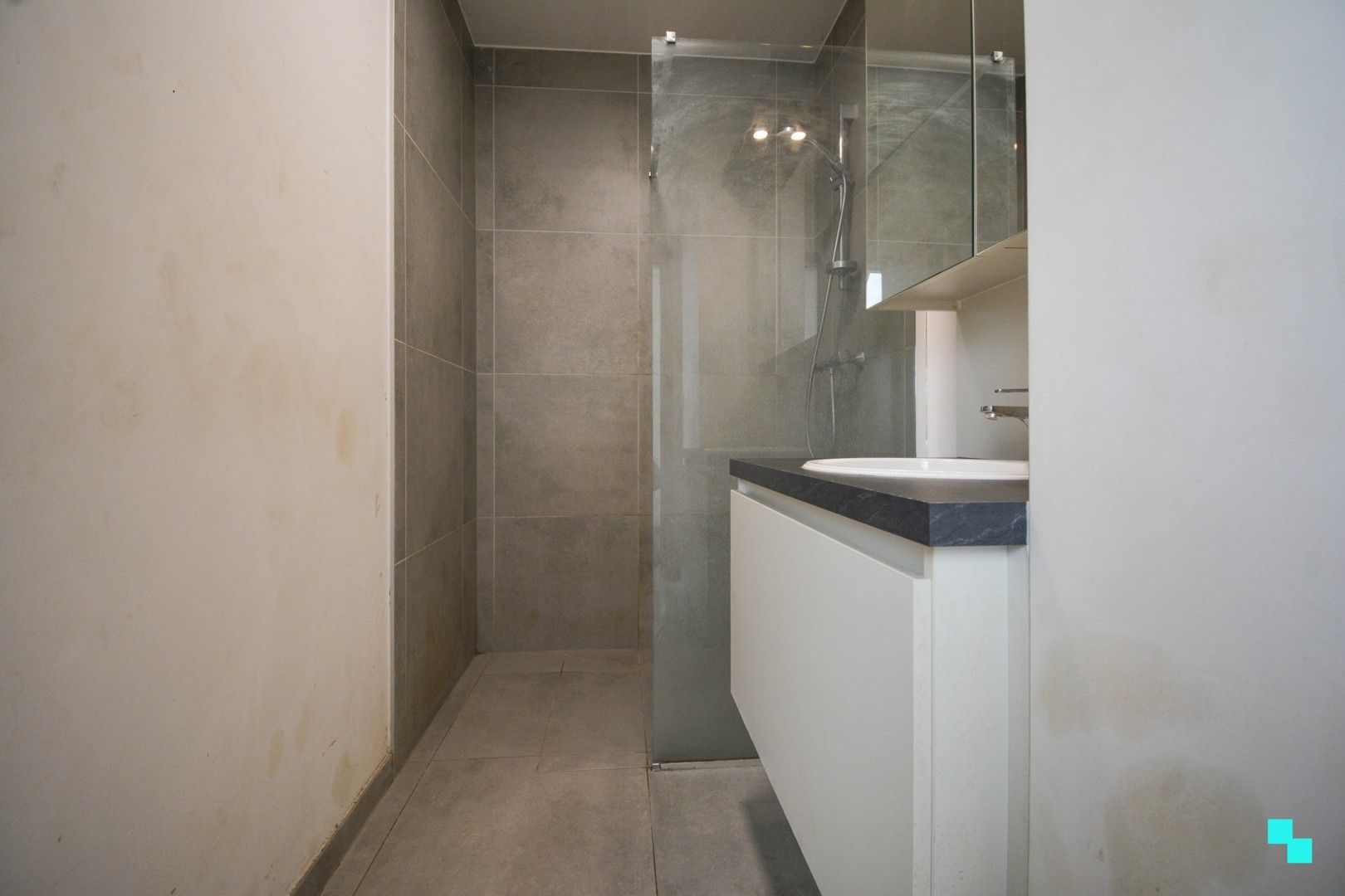Ruim duplex appartement in hartje Langemark foto 10