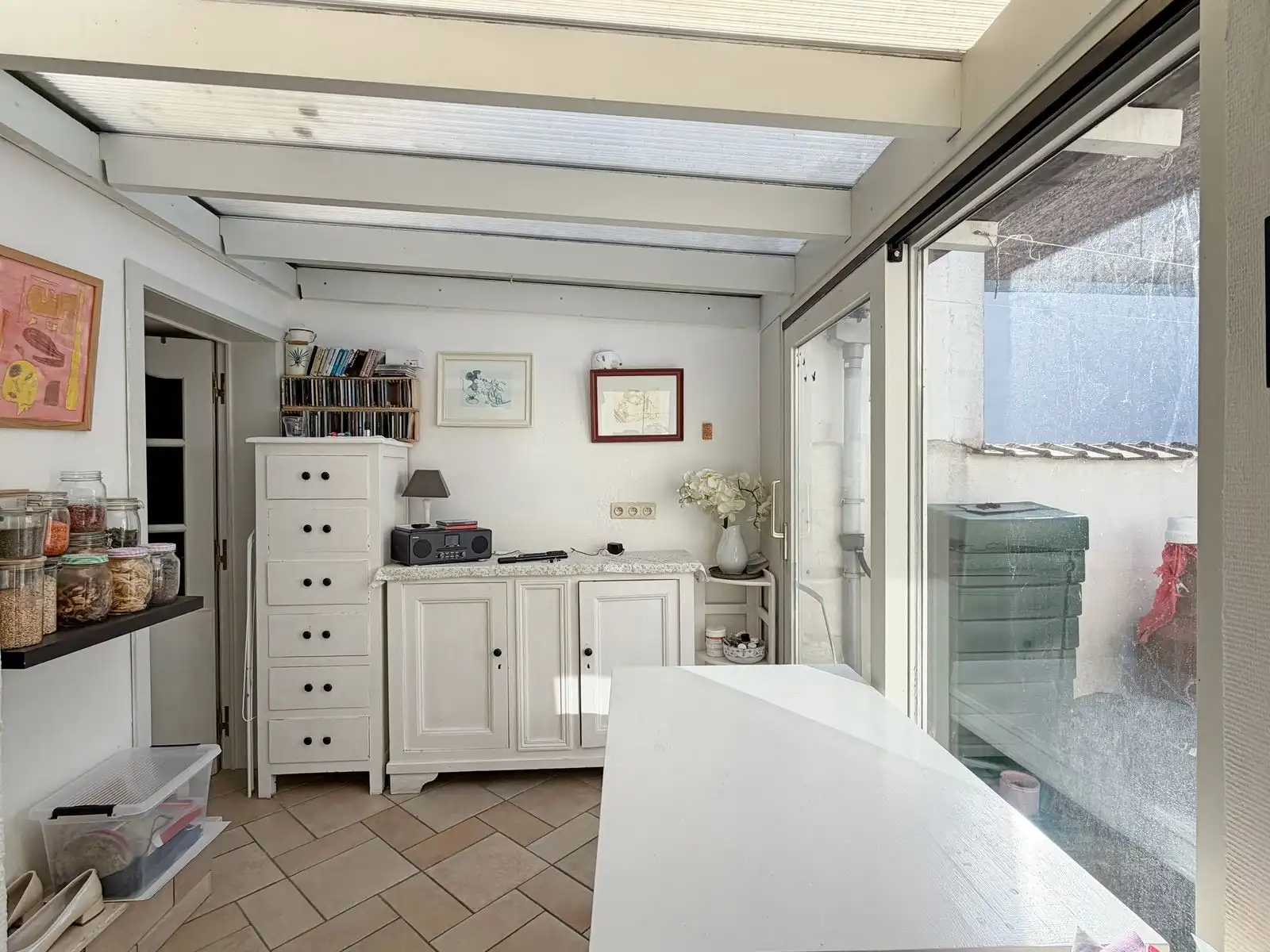 Sfeervolle woning, gelegen op korte afstand van het levendige centrum van Oostende! foto 6