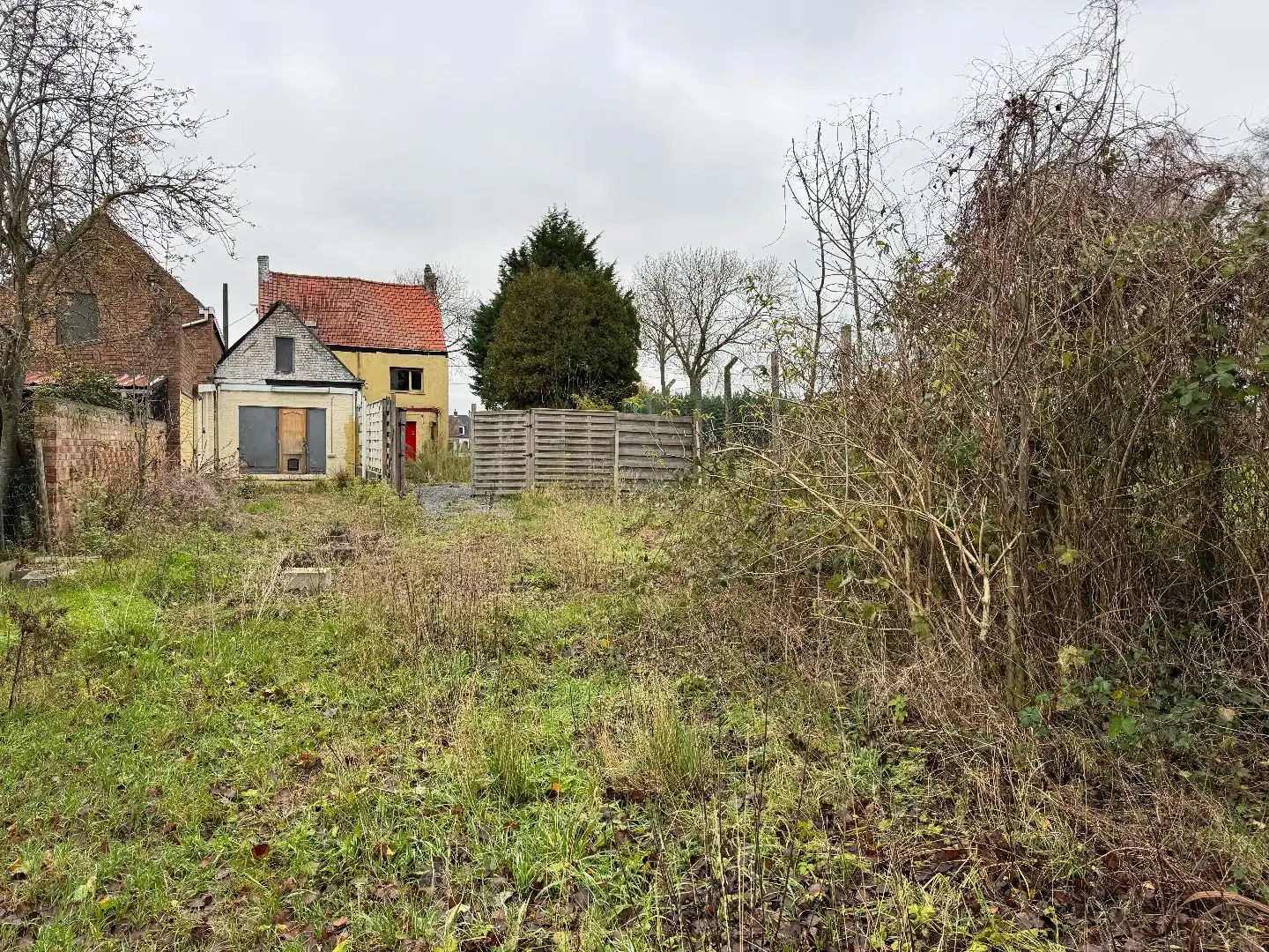 Te renoveren handelshuis te Eernegem foto 4