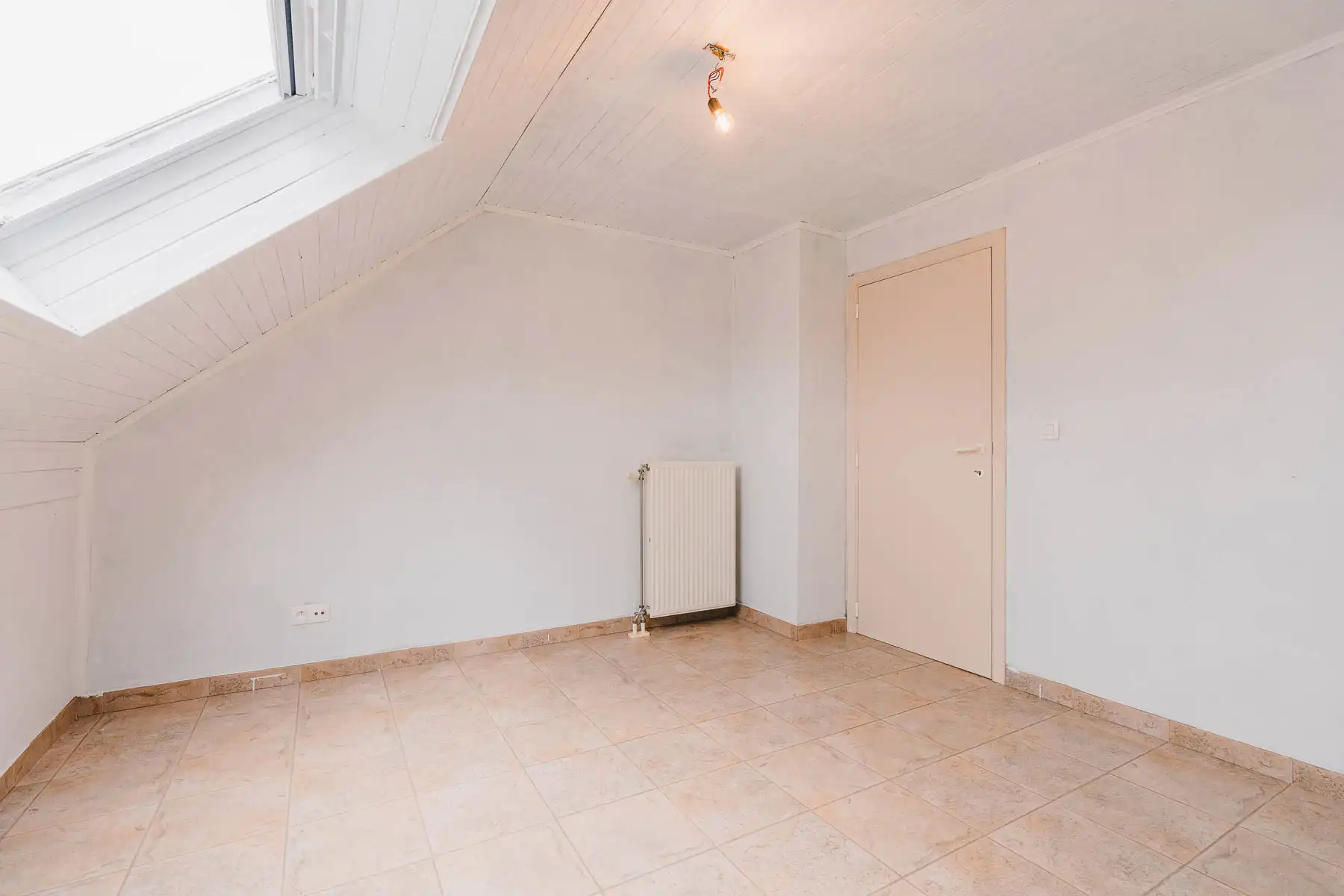 Instapklare woning met zuidgerichte tuin in rustige straat foto 18