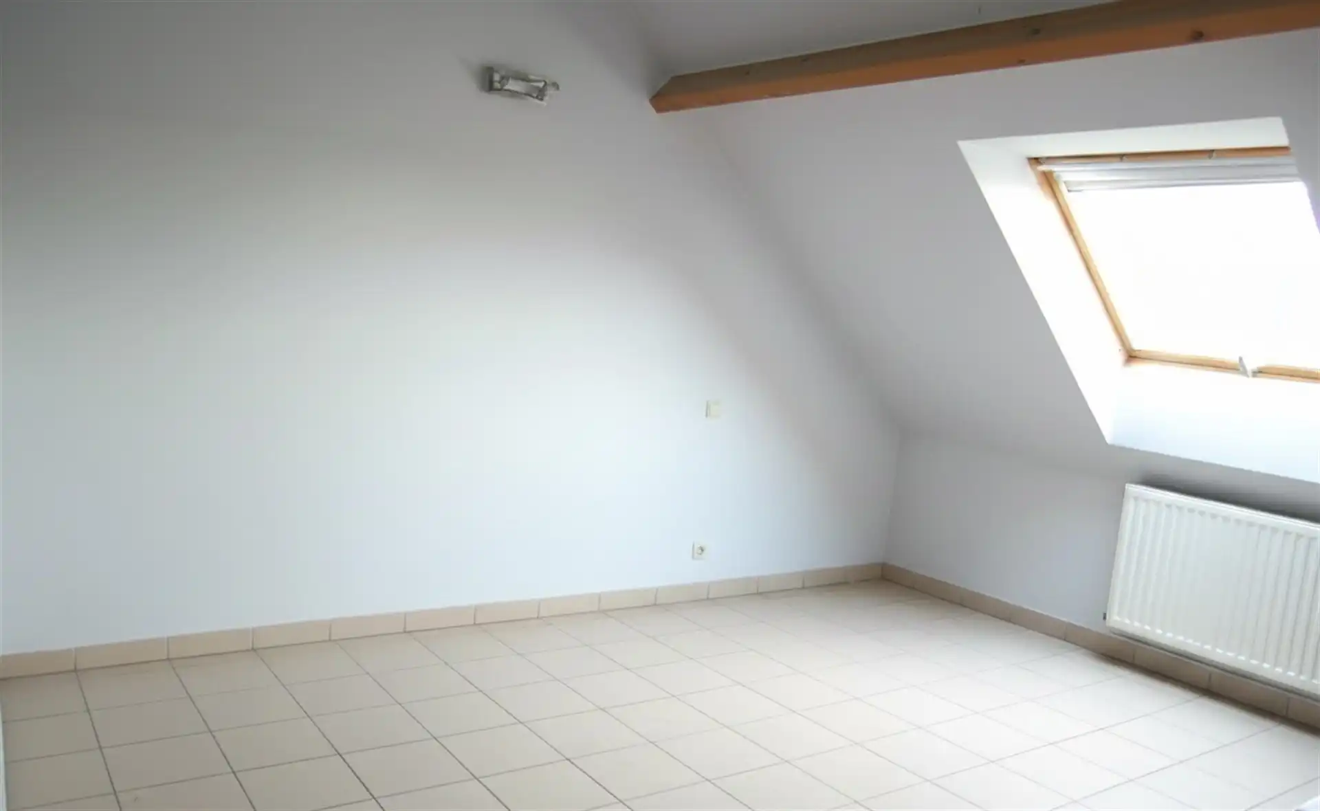 Ruim en lichtrijk duplex appartement met twee slaapkamers in hartje Kortenberg. foto 11