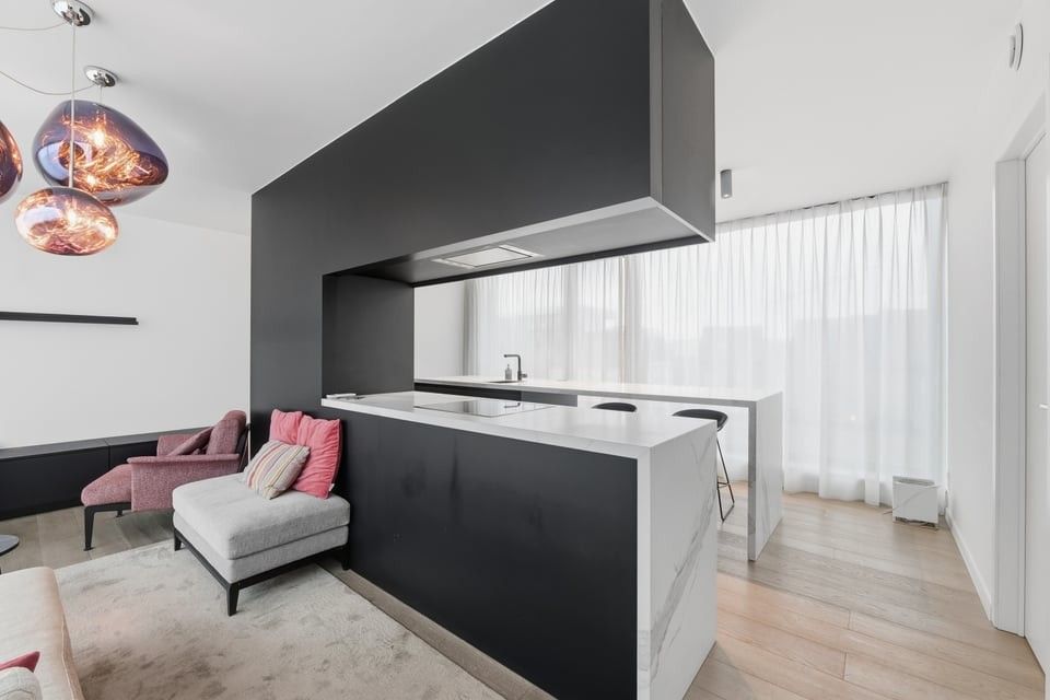 LUXUEUS PENTHOUSE MET EEN RUIM TERRAS EN ONDERGRONDSE STAANPLAATS IN HASSELT foto 5