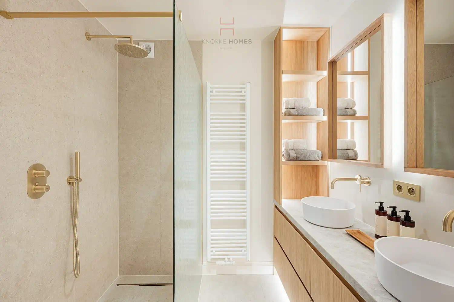 Luxueus gerenoveerd appartement met 3 slaapkamers op toplocatie aan de Kustlaan foto 7