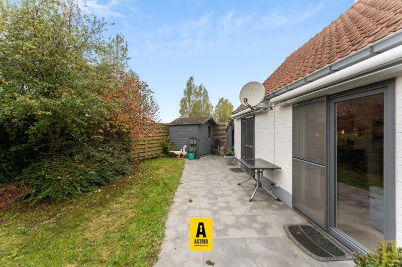 Instapklaar vakantiehuisje (3 slpks) met parkeerplaats vlakbij zee! foto 9