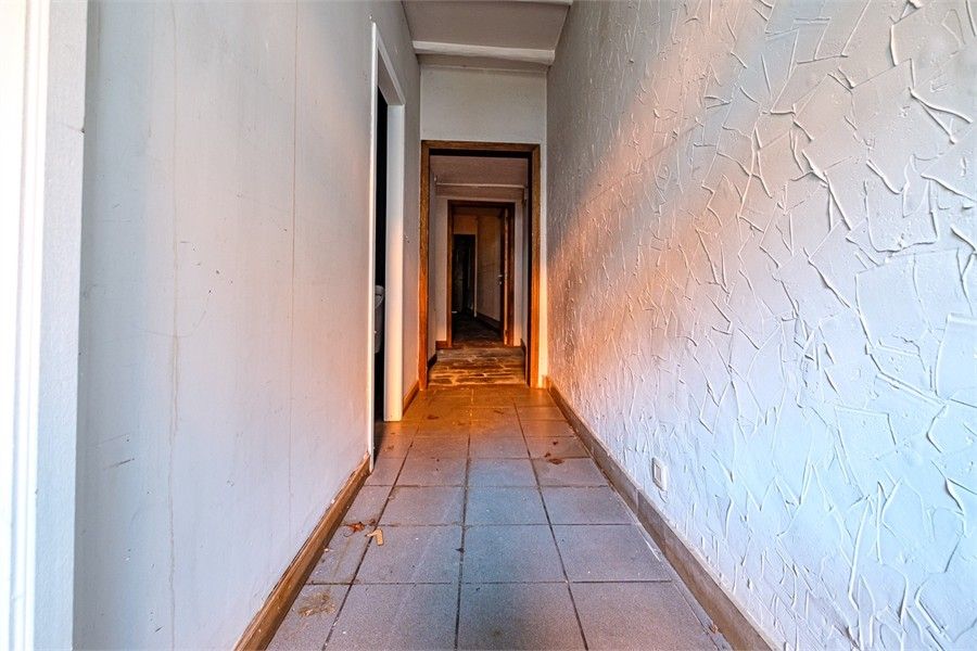 HANDELSRUIMTE MET VEEL POTENTIEEL TE HUUR IN HET CENTRUM VAN SINT-TRUIDEN foto 8