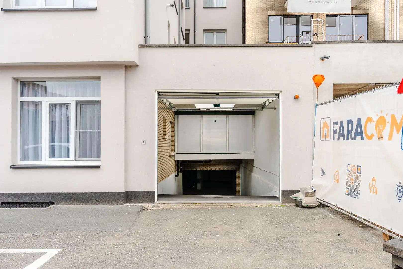 Goed gelegen appartement met 2 slaapkamers foto 17