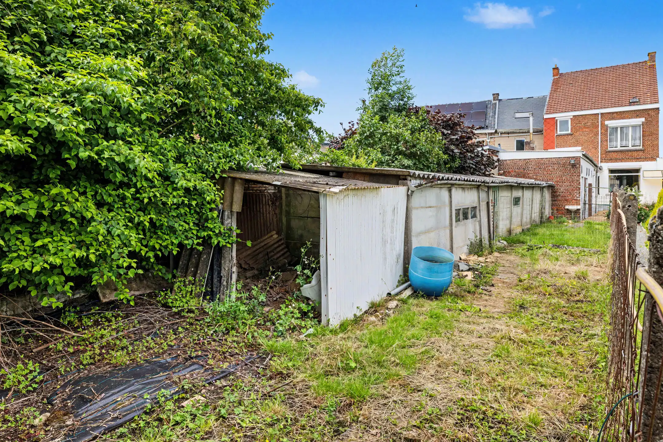 Charmante herenwoning met authentieke elementen, grote tuin en weide op 17a 70ca foto 33