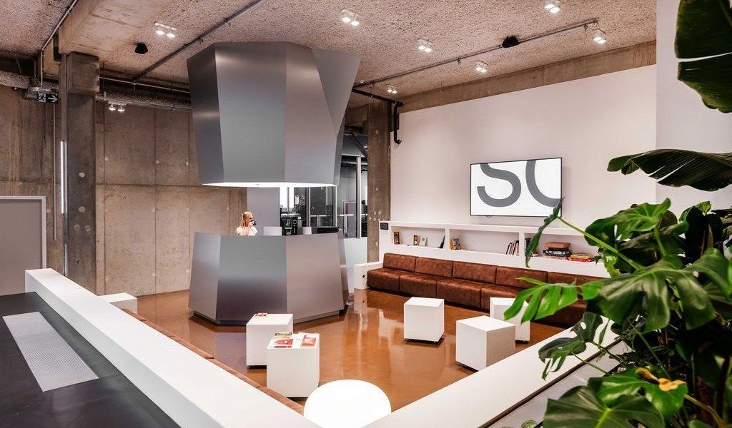 SQ Antwerp Tower - Luxueuze gemeubelde kantoren met diensten foto 6