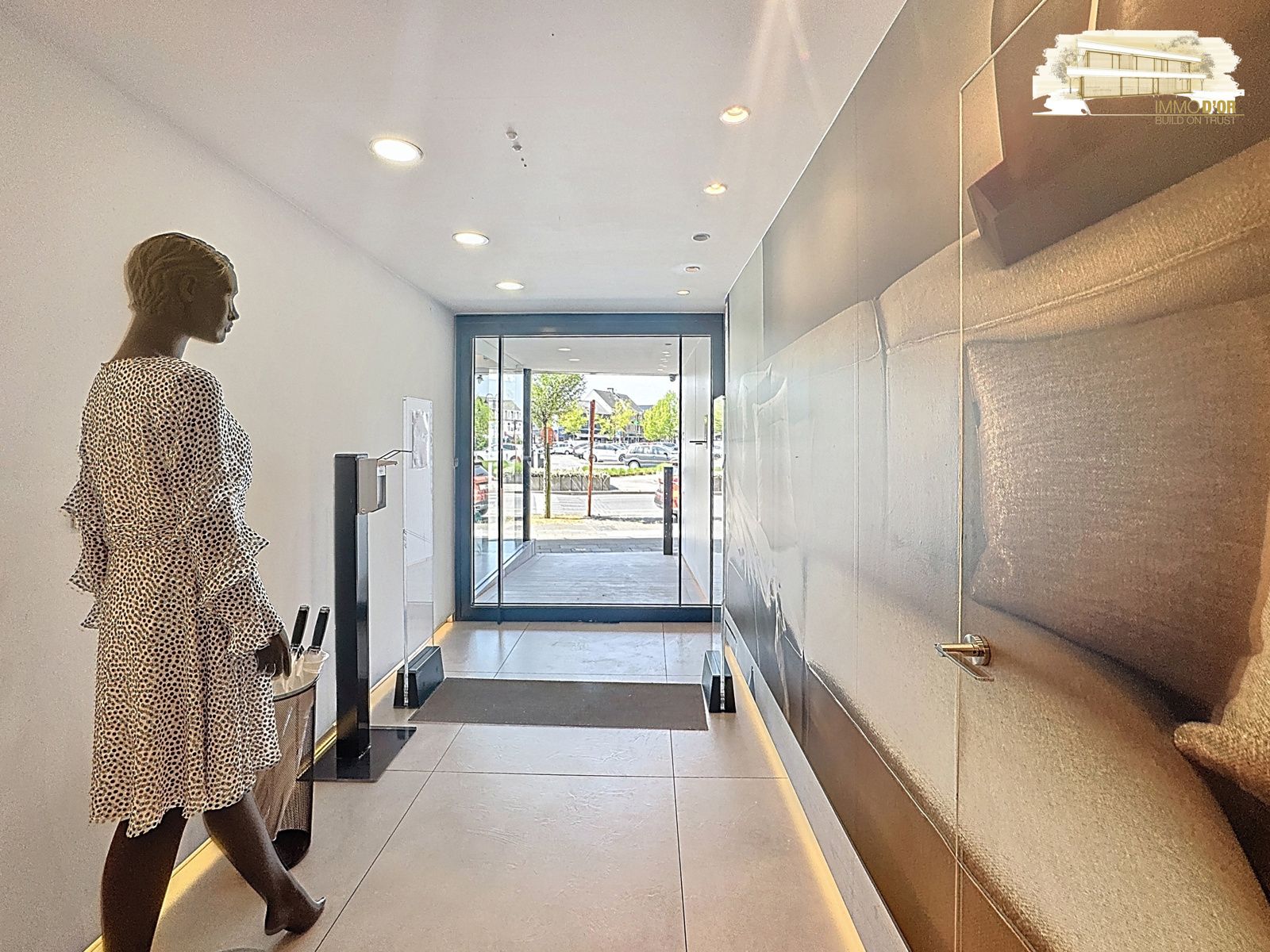 Lichtrijke handelsruimte op toplocatie! foto 8