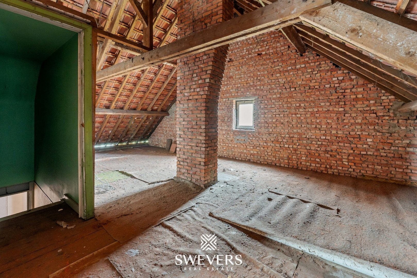 Gunstig gelegen, te renoveren woning, op mooi perceel van 8a 88ca foto 27
