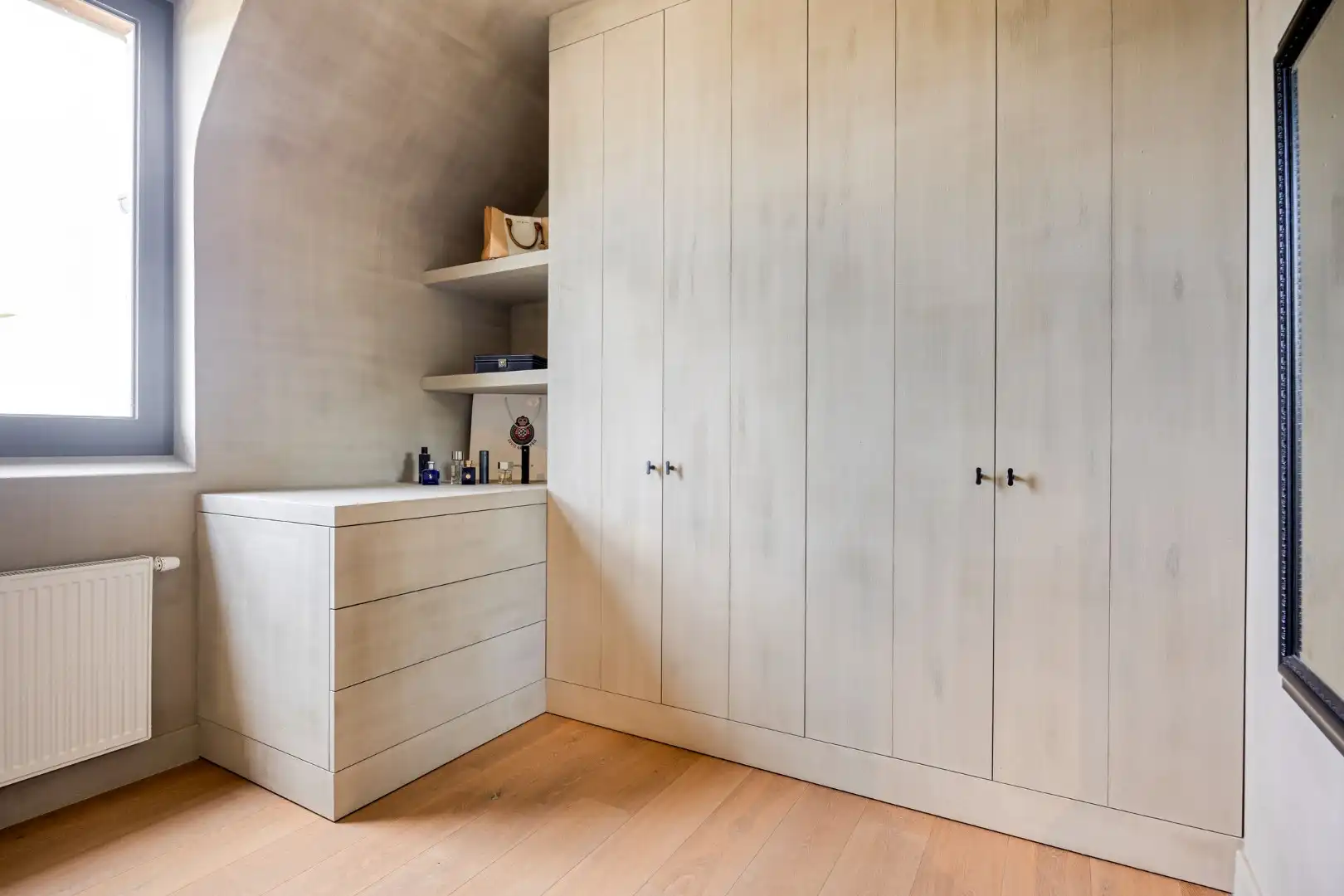 Prachtig afgewerkte villa met 4 slpks en 2 badkamers , landelijk gelegen op 1.080 m² ! foto 25