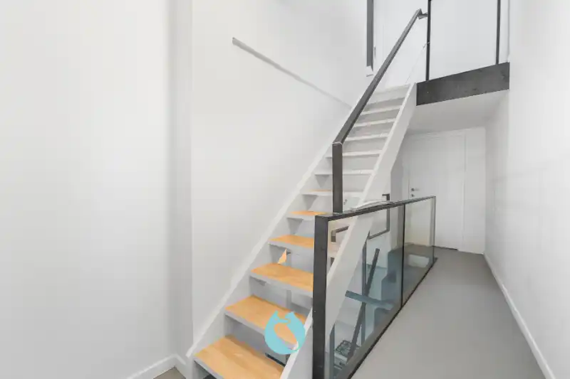 Instapklare stadswoning met 2 slaapkamers, bureauruimte en tuin foto 13