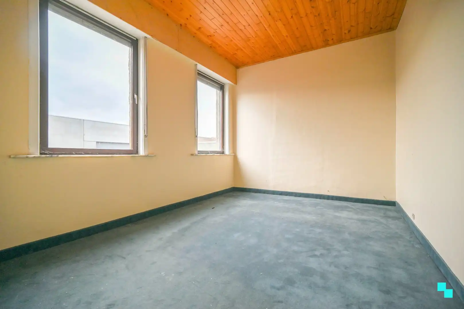 Ruime te renoveren halfopen bebouwing te Bissegem foto 22