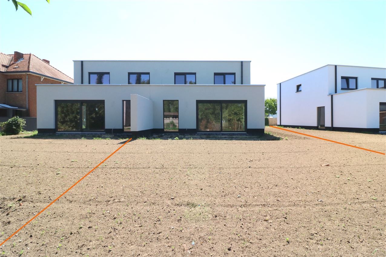 afgewerkte nieuwbouw gezinswoning 148m² bewoonbare opp (3 slpk) foto 3