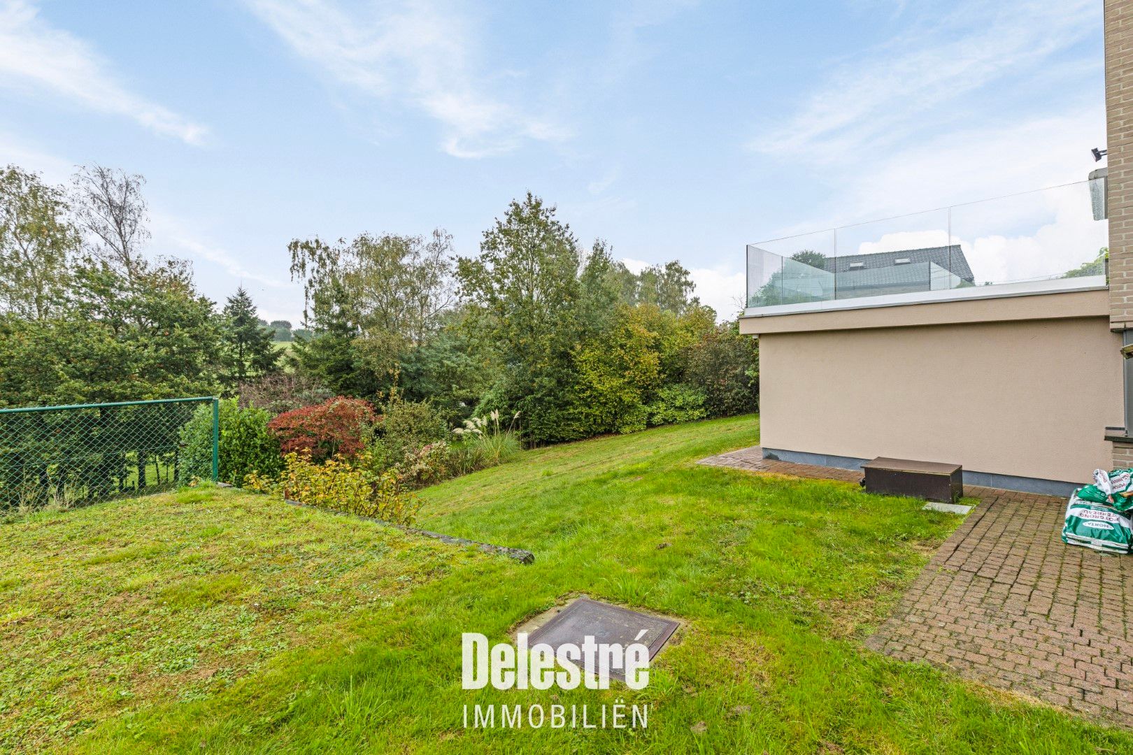 GERENOVEERDE VILLA OMGEVEN DOOR GROEN GEGEERDE ASBEEK foto 43