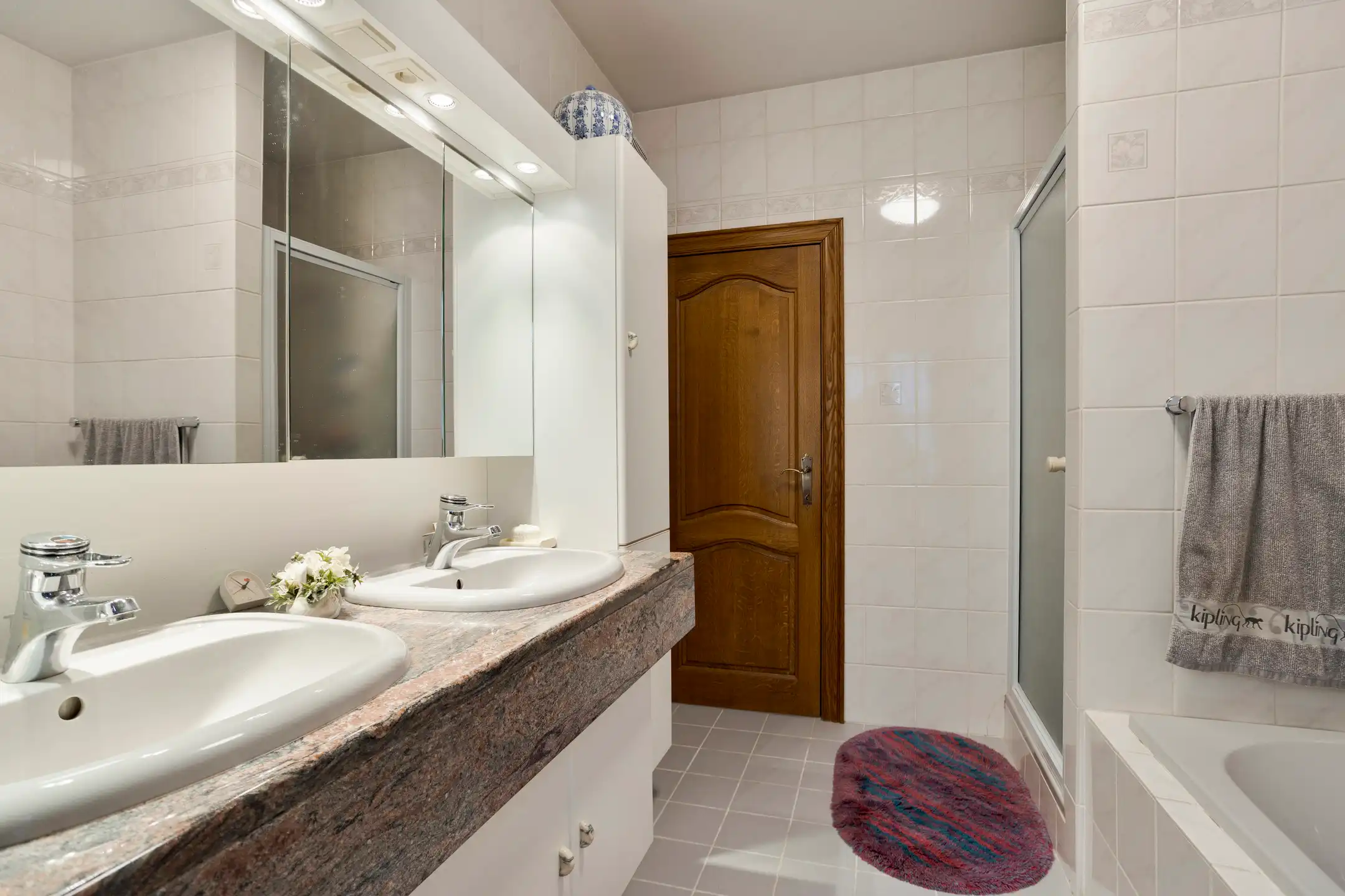 Ruime open bebouwing met 6 slaapkamers foto 13