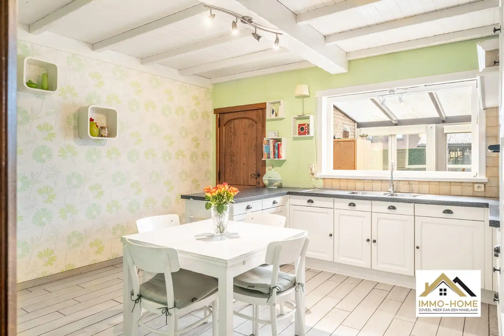 Ruime open bebouwing nabij centrum Lochristi foto 9