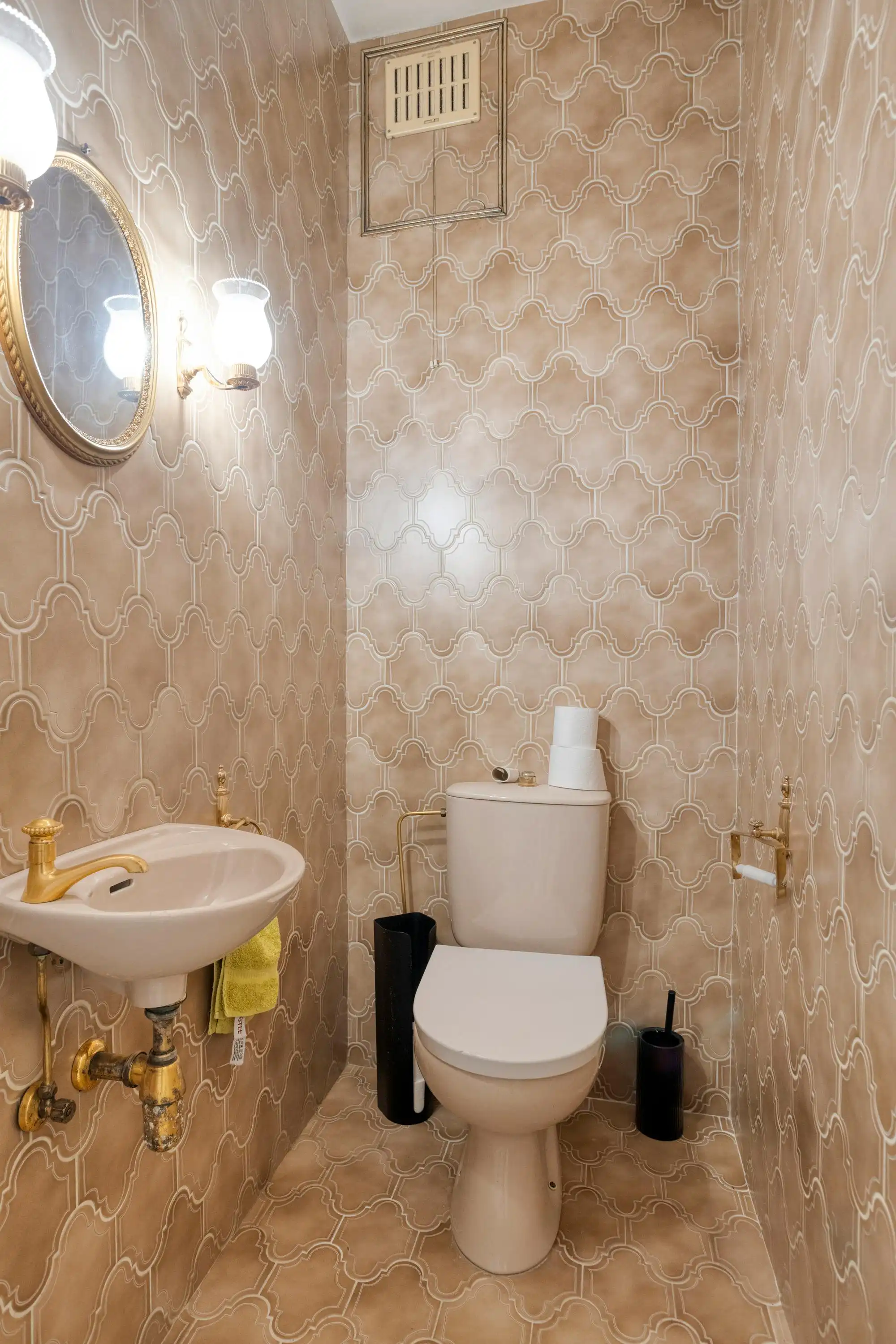 Ruim appartement (ca. 146m²) te koop aan de Italiëlei in Antwerpen foto 18