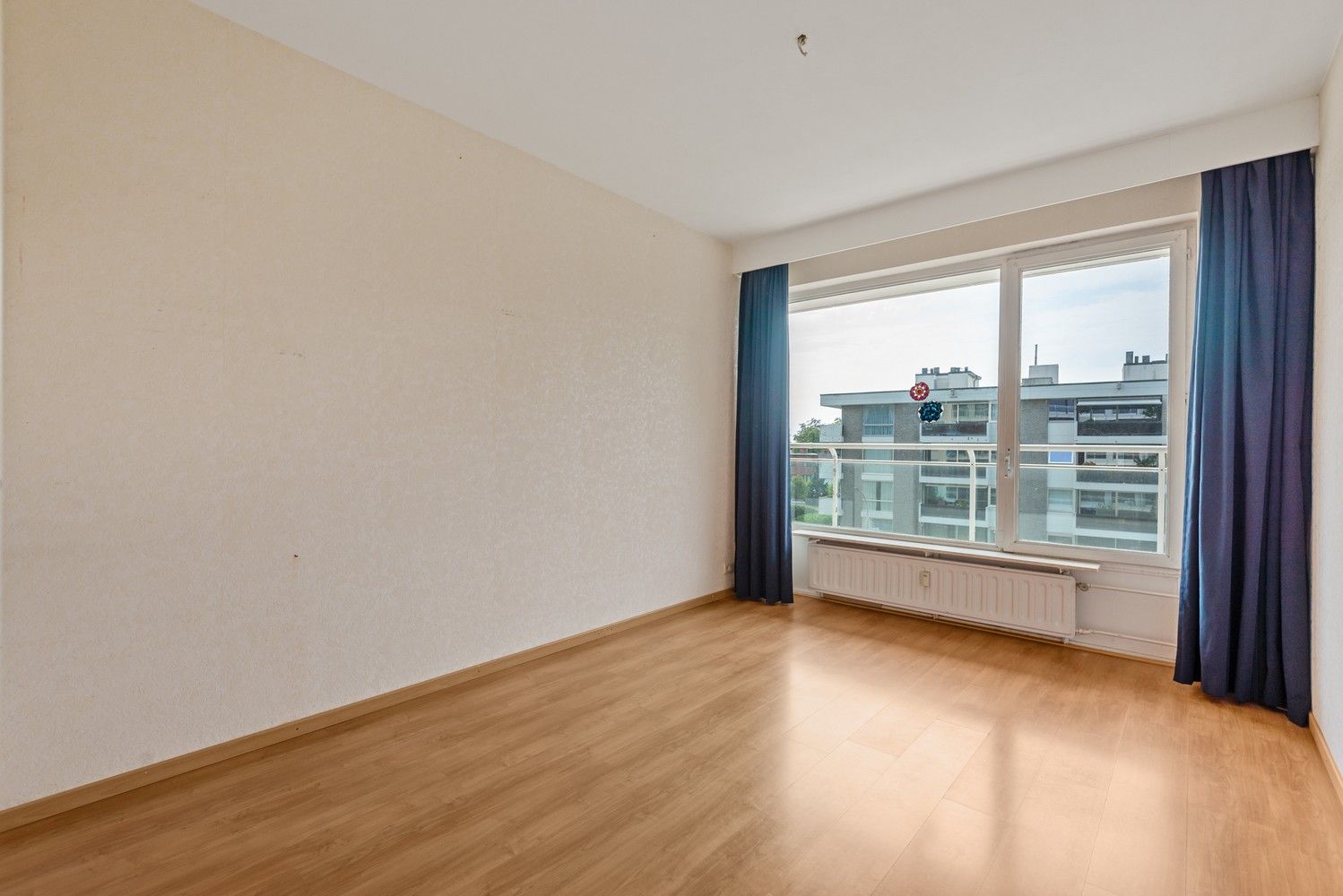 Mooi appartement met 2 slaapkamers en terras te Berchem! foto 12