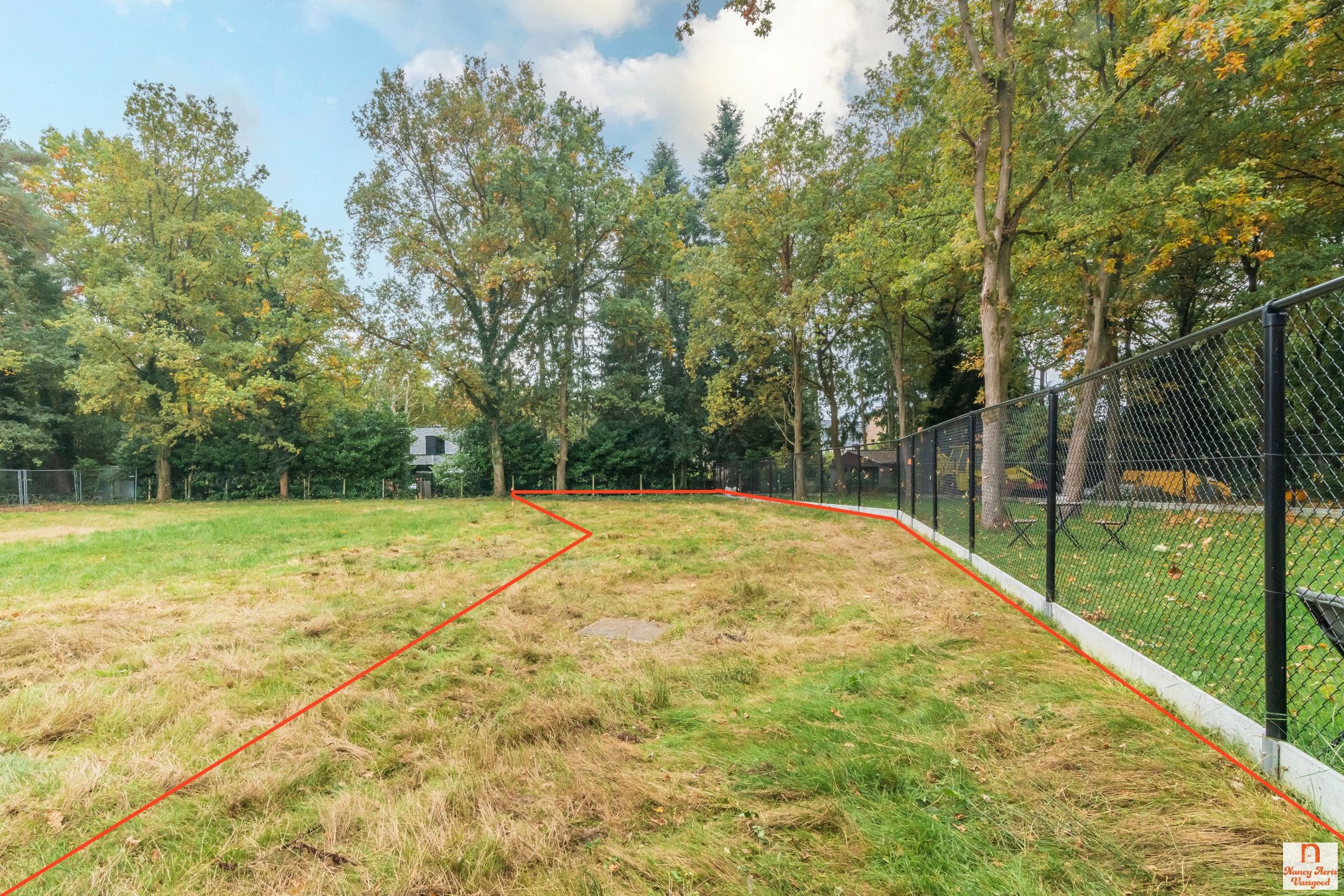 Halfopen BEN-woning in rustige straat met zuidgerichte tuin foto 6
