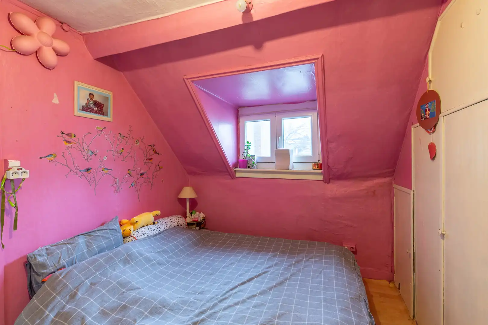 Te renoveren woning met 4 slpk en veel potentieel foto 7
