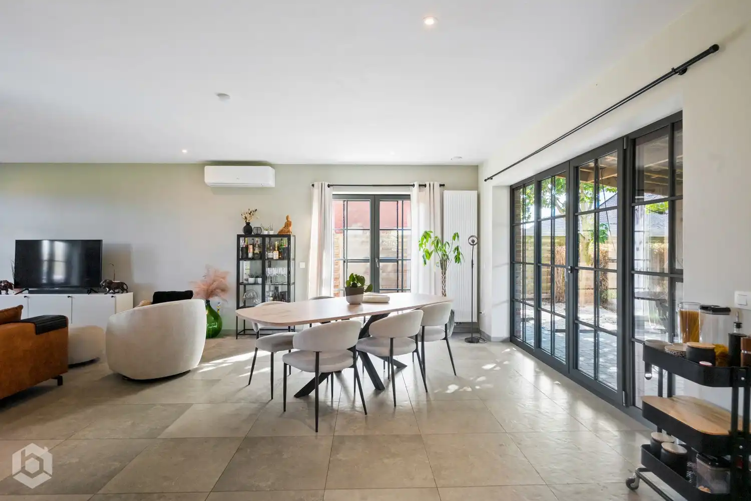 Recente, energiezuinige woning met 3 slaapkamers foto 6