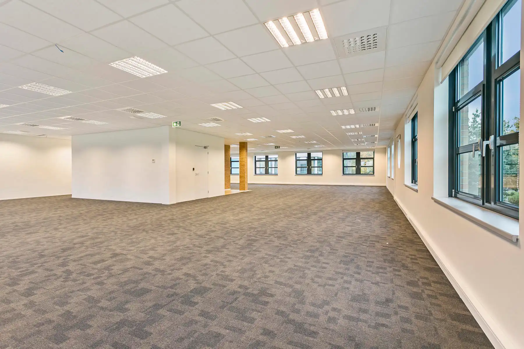 1ste verdieping van gebouw B foto 18