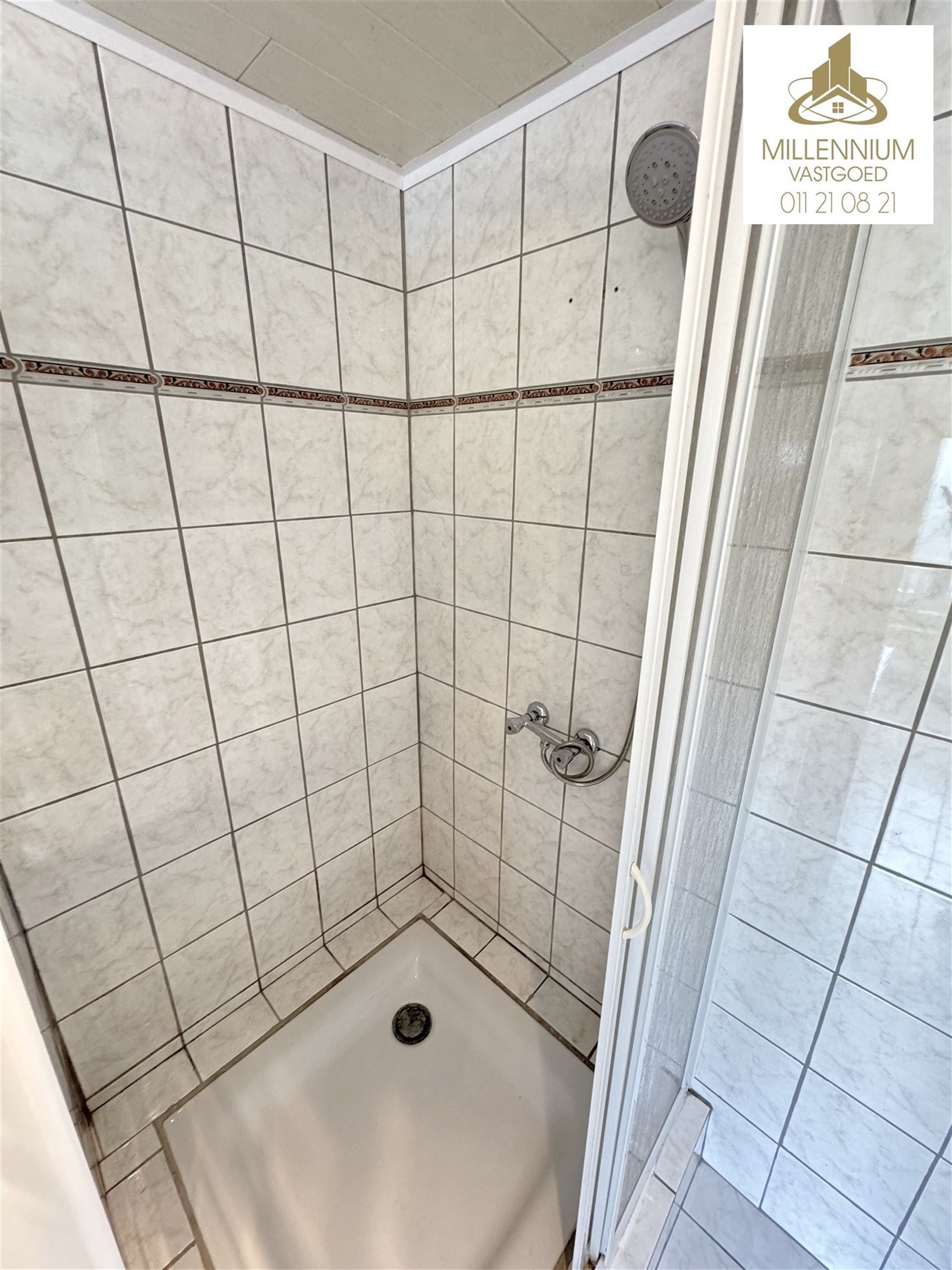 Ruime 4-Slaapkamerwoning en 2 Badkamers in Diepenbeek foto 22